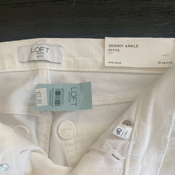 White loft outlet Jeans. Size 0 petite NWT - Picture 2 of 3